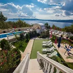 In With Sea View, Balcony, Air Conditioning, Wifi 3492-9 Apartamento
