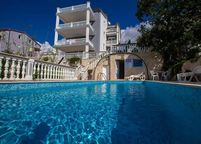 Appartamento In With Sea View, Balcony, Air Conditioning, Wifi 3492-9 Crikvenica
