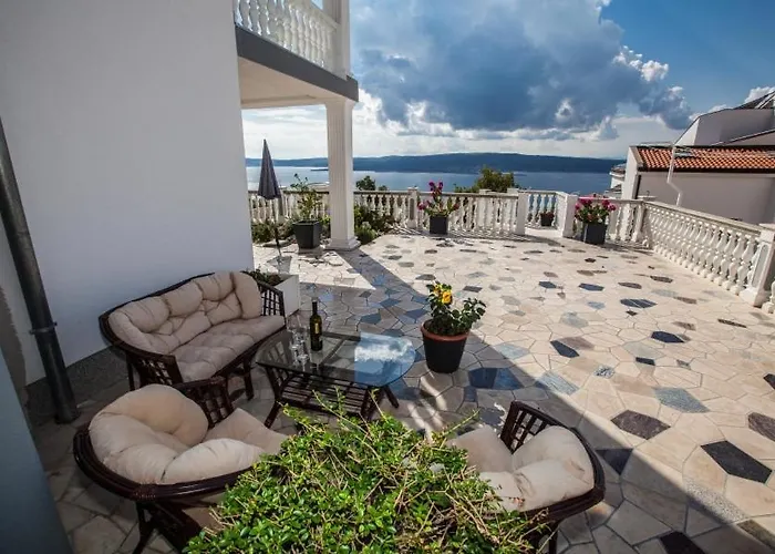 In With Sea View, Balcony, Air Conditioning, Wifi 3492-9 Appartamento