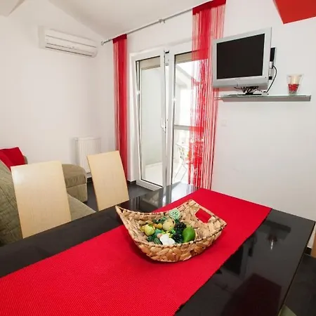 In With Sea View, Balcony, Air Conditioning, Wifi 3492-9 Appartamento *