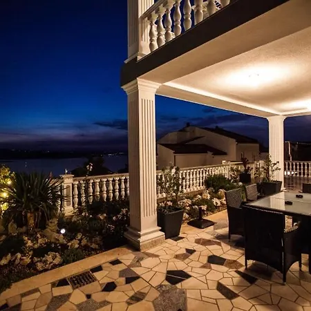 Apartment In With Sea View, Balcony, Air Conditioning, Wifi 3492-9 Crikvenica