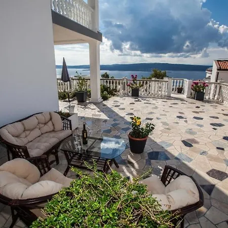In With Sea View, Balcony, Air Conditioning, Wifi 3492-9 Apartment