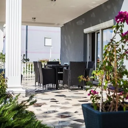In With Sea View, Balcony, Air Conditioning, Wifi 3492-9 Apartment
