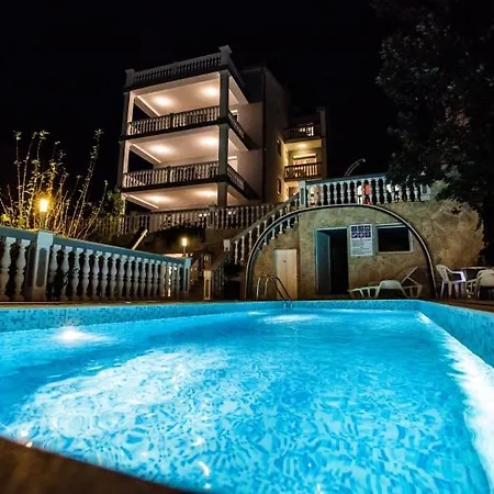 In With Sea View, Balcony, Air Conditioning, Wifi 3492-9