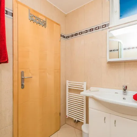 In With Sea View, Balcony, Air Conditioning, Wifi 3492-9