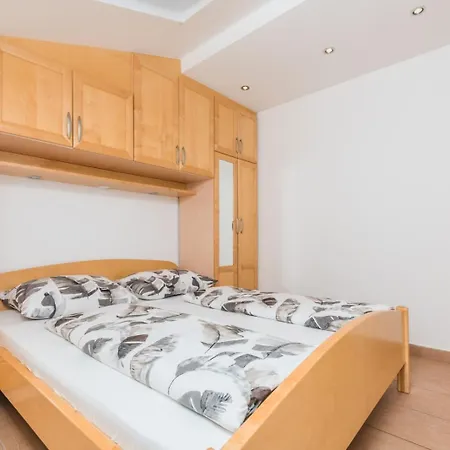 In With Sea View, Balcony, Air Conditioning, Wifi 3492-9