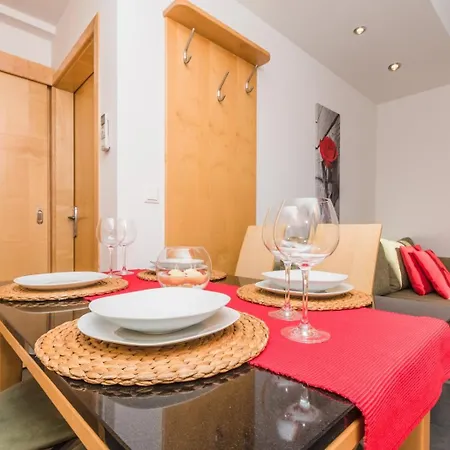 Lägenhet In With Sea View, Balcony, Air Conditioning, Wifi 3492-9 Crikvenica