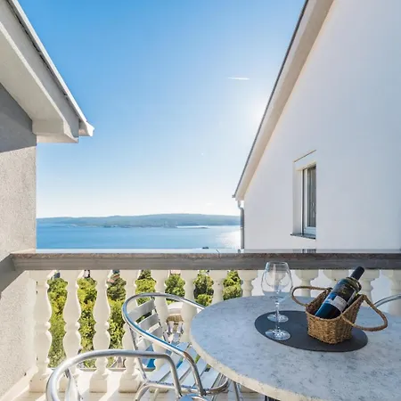 Appartamento In With Sea View, Balcony, Air Conditioning, Wifi 3492-9 Crikvenica