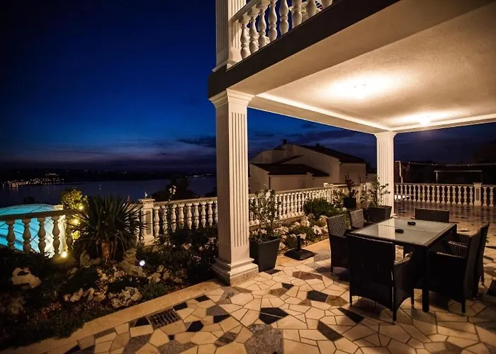 Apartment In With Sea View, Balcony, Air Conditioning, Wifi 3492-9 Crikvenica