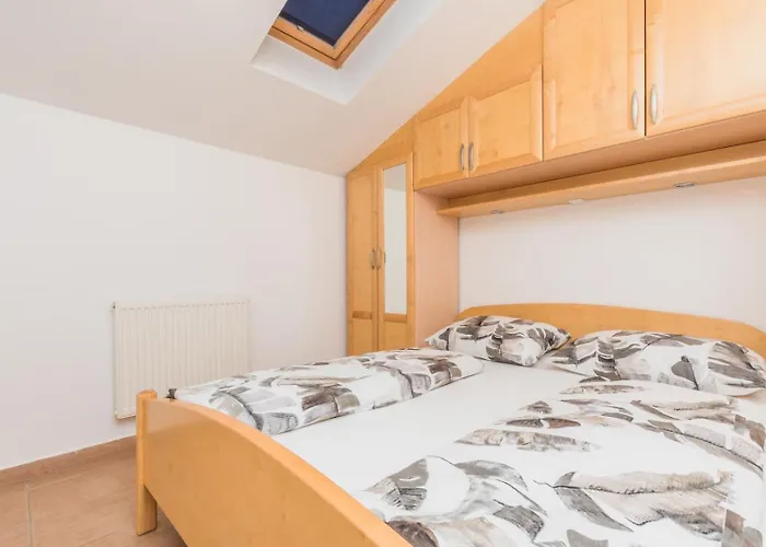 Apartment In With Sea View, Balcony, Air Conditioning, Wifi 3492-9 Crikvenica