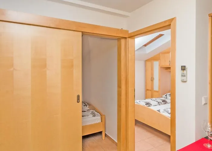 In With Sea View, Balcony, Air Conditioning, Wifi 3492-9 Crikvenica