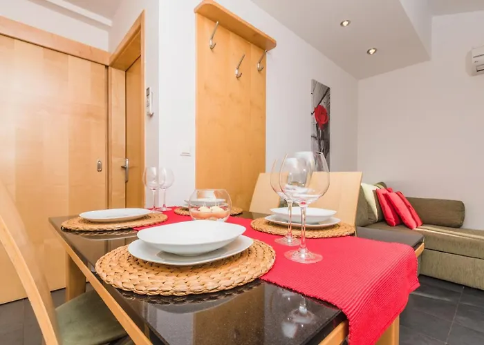 Apartment In With Sea View, Balcony, Air Conditioning, Wifi 3492-9 Crikvenica